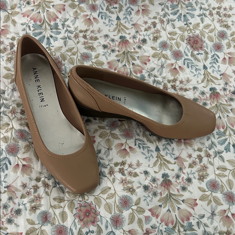 Anne Klein Women's Brown Loafers